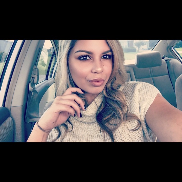 Meet your Posher, Ciera - Picture 1 of 1